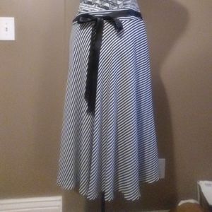 *3/$30 Sale* Jones New York flowy a-line midi skirt